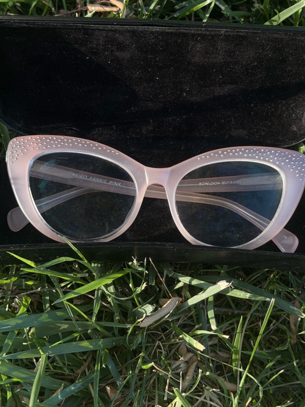 Collector BonLook Keiko Barbie Pink Studded Cat Eye Frames 51/19/145